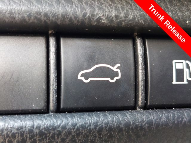 2025 Toyota Camry SE - Photo 19