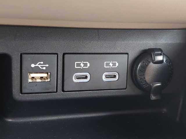2023 Toyota Highlander Limited - Photo 30