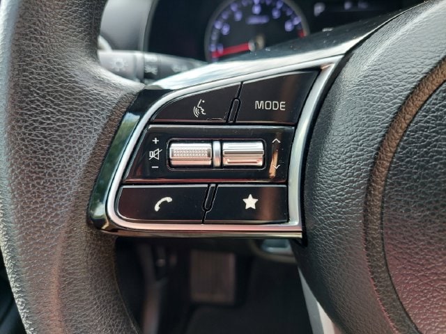 2023 Kia Forte LXS - Photo 19