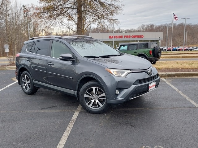 2018 Toyota RAV4 XLE's photo