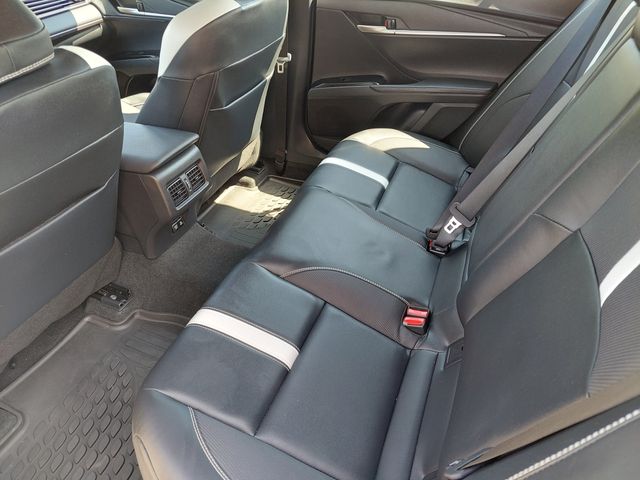 2025 Toyota Camry SE - Photo 32