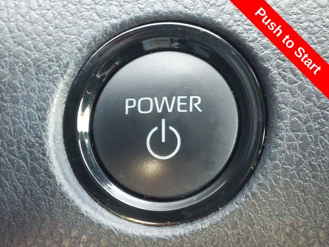 2025 Toyota Camry SE - Photo 25