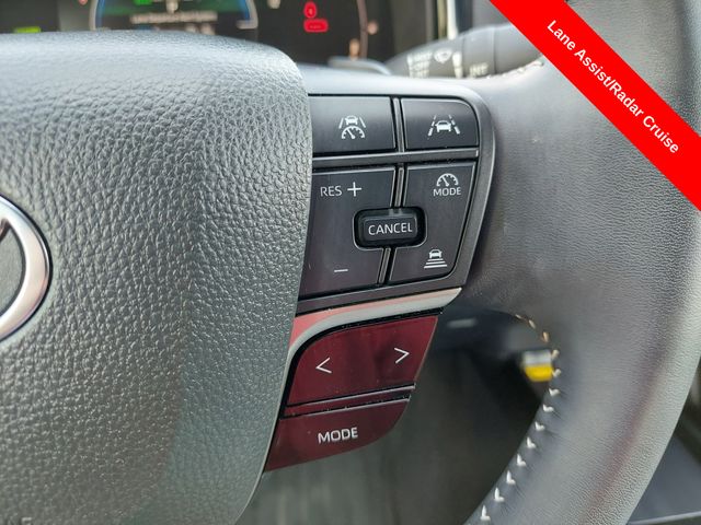 2025 Toyota Camry SE - Photo 29