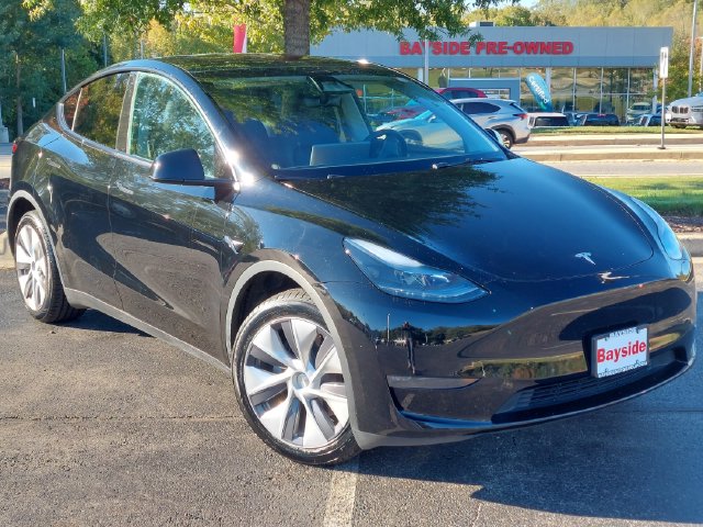 Used 2024 Tesla Model Y Long Range with VIN 7SAYGDEE9RA220469 for sale in Annapolis, MD