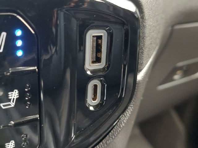 2023 Chevrolet Silverado 1500 LTZ - Photo 32