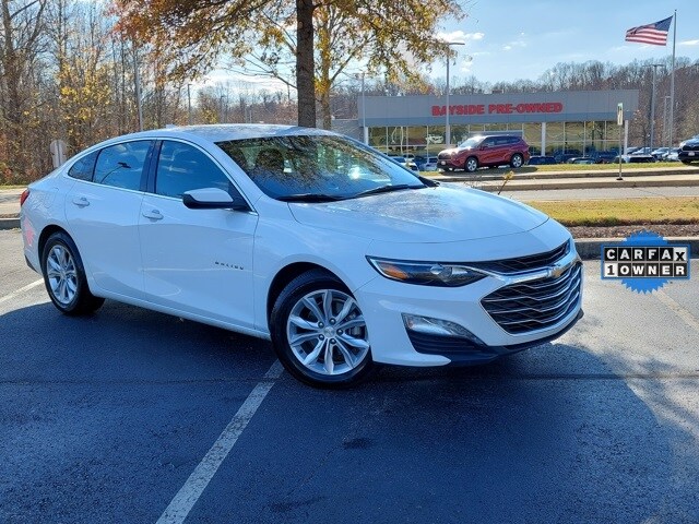 2023 Chevrolet Malibu 1LT photo 2