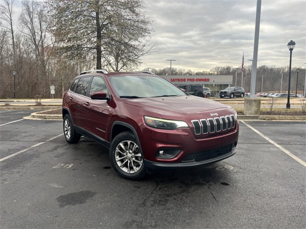Used 2019 Jeep Cherokee Latitude Plus 4x4 SUV