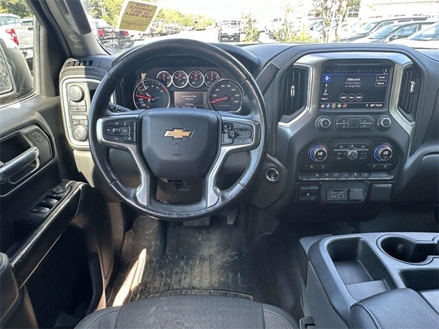 2019 Chevrolet Silverado 1500 LT photo 3