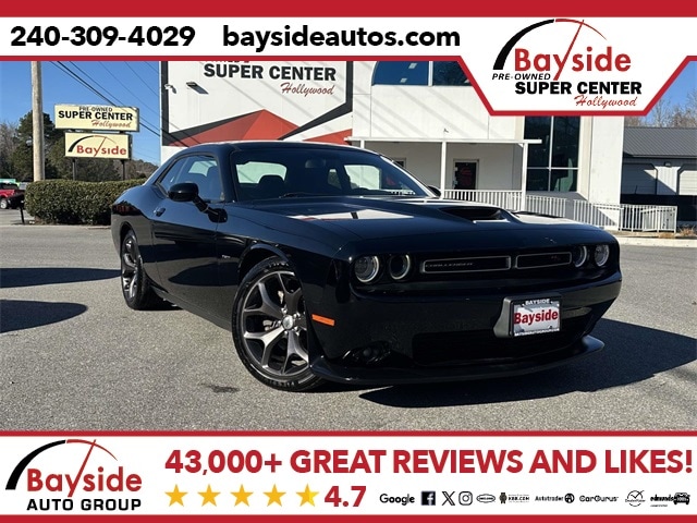 2019 Dodge Challenger R/T's photo