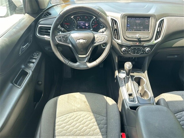 2021 Chevrolet Equinox photo 3