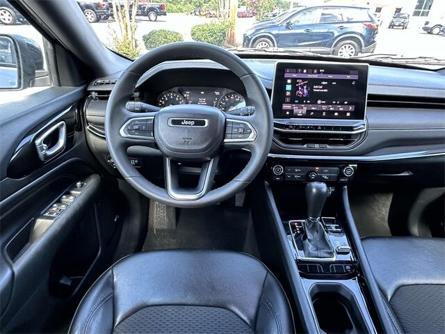 2022 Jeep Compass Latitude photo 3
