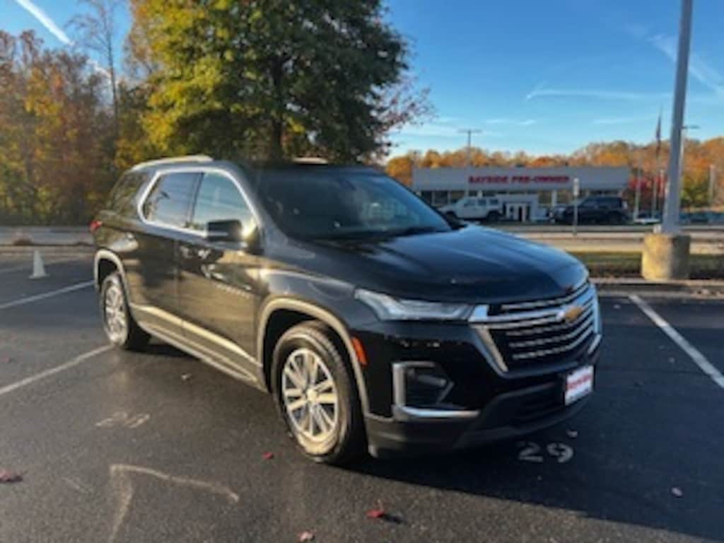 Used 2022 Chevrolet Traverse LT Leather SUV