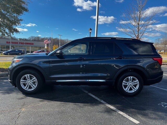 2023 Ford Explorer XLT photo 3