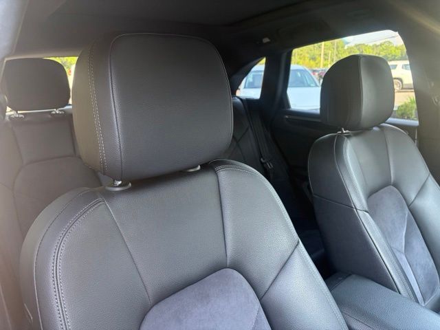 2021 Porsche Macan Base - Photo 29