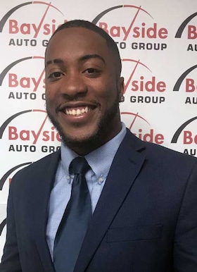 Staff member Darius Barnhill from ID_33a84ad203bb