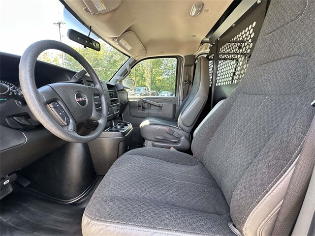 2024 Gmc Savana 2500 Cargo photo 4