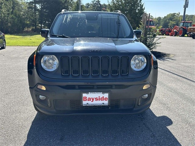 2016 Jeep Renegade Latitude photo 3