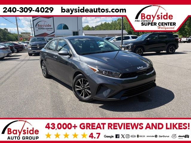 2023 Kia Forte LXS AT's photo