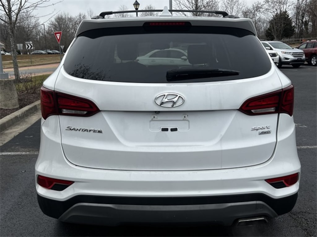 Used 2017 Hyundai Santa Fe Sport 2.4L SUV