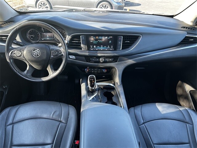 2019 Buick Enclave Essence photo 2