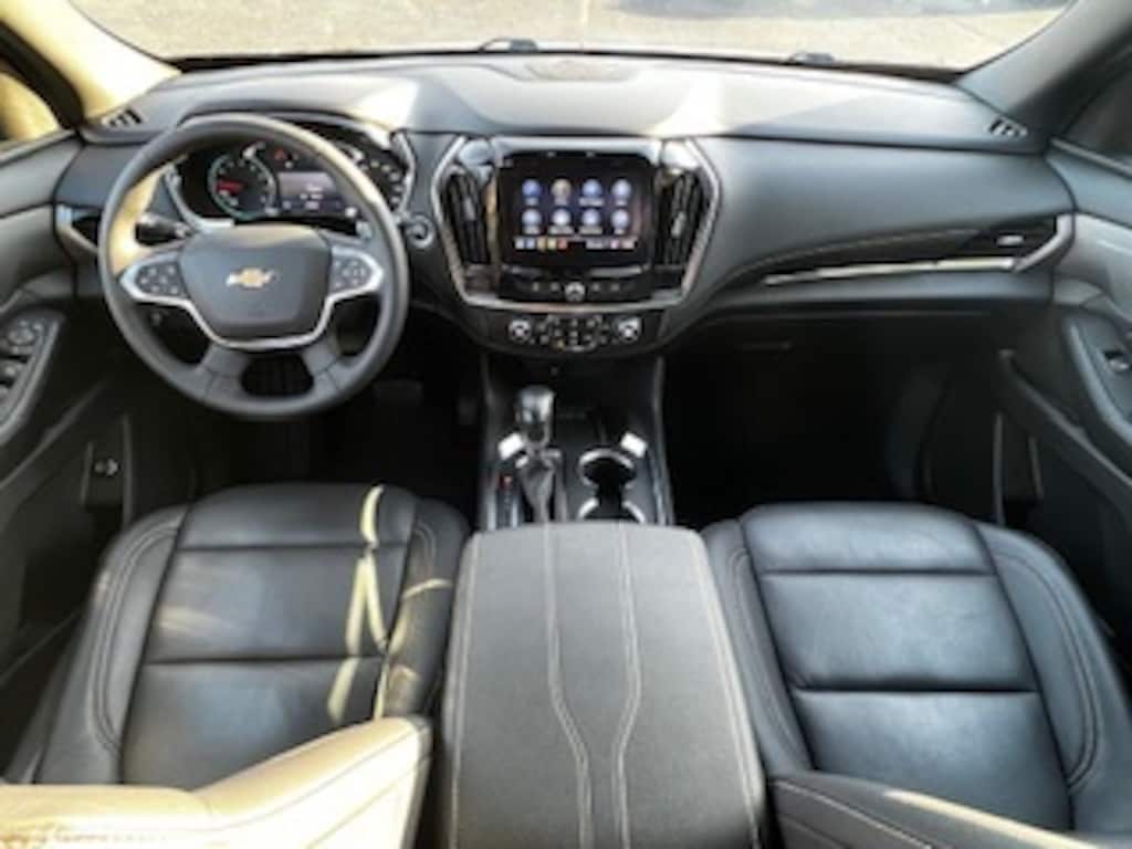 Used 2022 Chevrolet Traverse LT Leather SUV