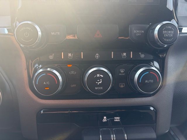 2024 RAM Ram 1500 Pickup Laramie - Photo 10