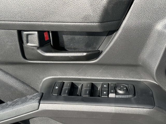 2026 Toyota Tacoma SR5 - Photo 23