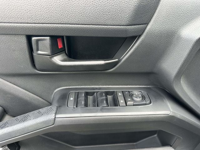 2026 Toyota Tacoma SR5 - Photo 20
