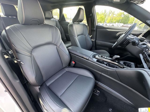 2026 Toyota Crown Signia Limited - Photo 35
