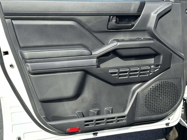 2026 Toyota Tacoma SR5 - Photo 21