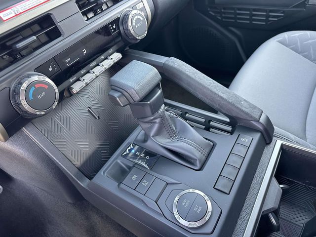 2026 Toyota Tacoma SR5 - Photo 15