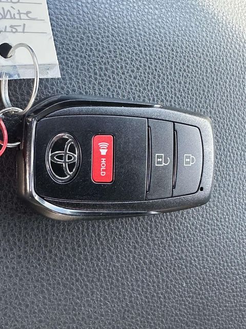 2026 Toyota Tacoma SR5 - Photo 38