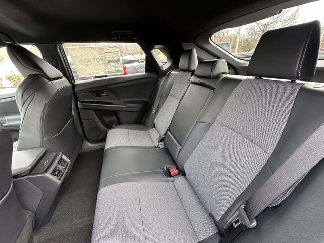 2026 Toyota bZ XLE - Photo 33