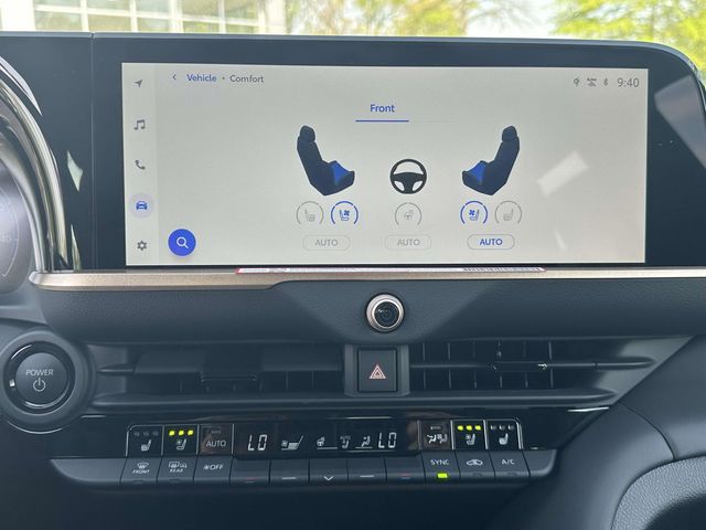 2026 Toyota Crown Signia Limited - Photo 14