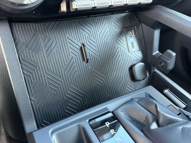 2026 Toyota Tacoma SR5 - Photo 15