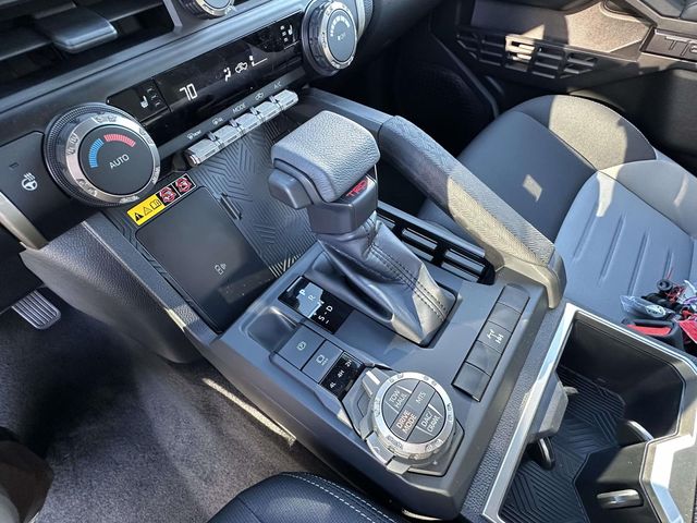 2025 Toyota Tacoma TRD Off Road - Photo 15
