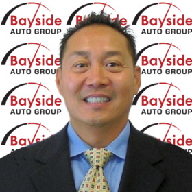Staff member Mike Wang from ID_8ab423