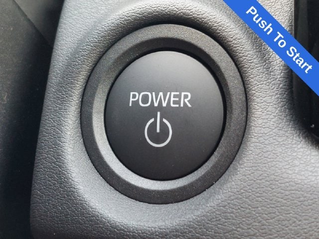 2026 Toyota C-HR SE - Photo 24