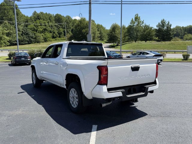 2026 Toyota Tacoma SR5 - Photo 17