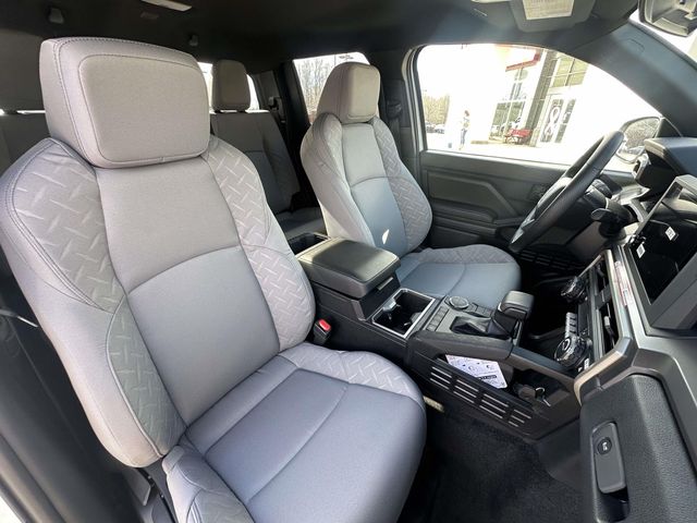 2026 Toyota Tacoma SR5 - Photo 34