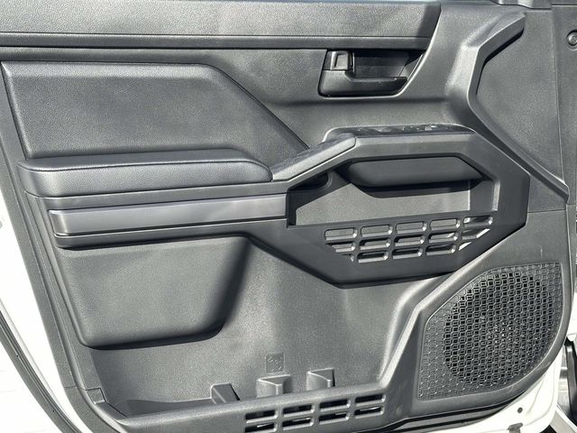 2026 Toyota Tacoma SR5 - Photo 22