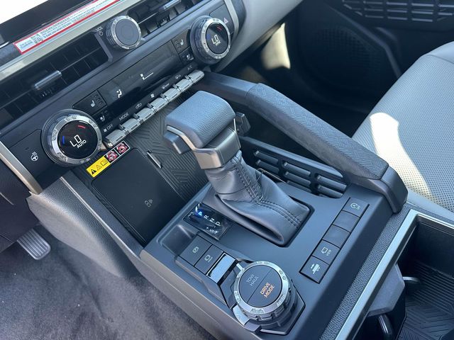 2026 Toyota Tacoma Limited - Photo 14