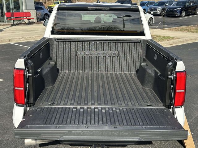 2026 Toyota Tacoma SR5 - Photo 21