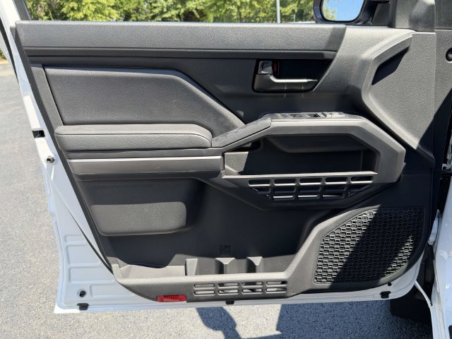 2026 Toyota Tacoma SR5 - Photo 22