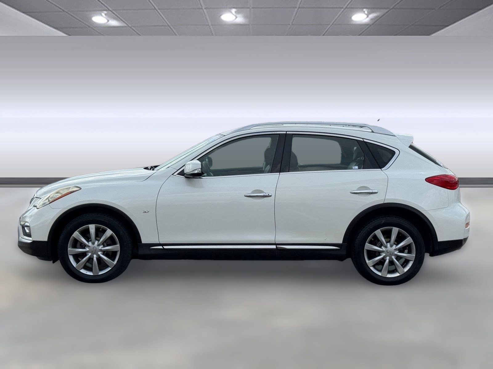 2016 Infiniti QX50 photo 2