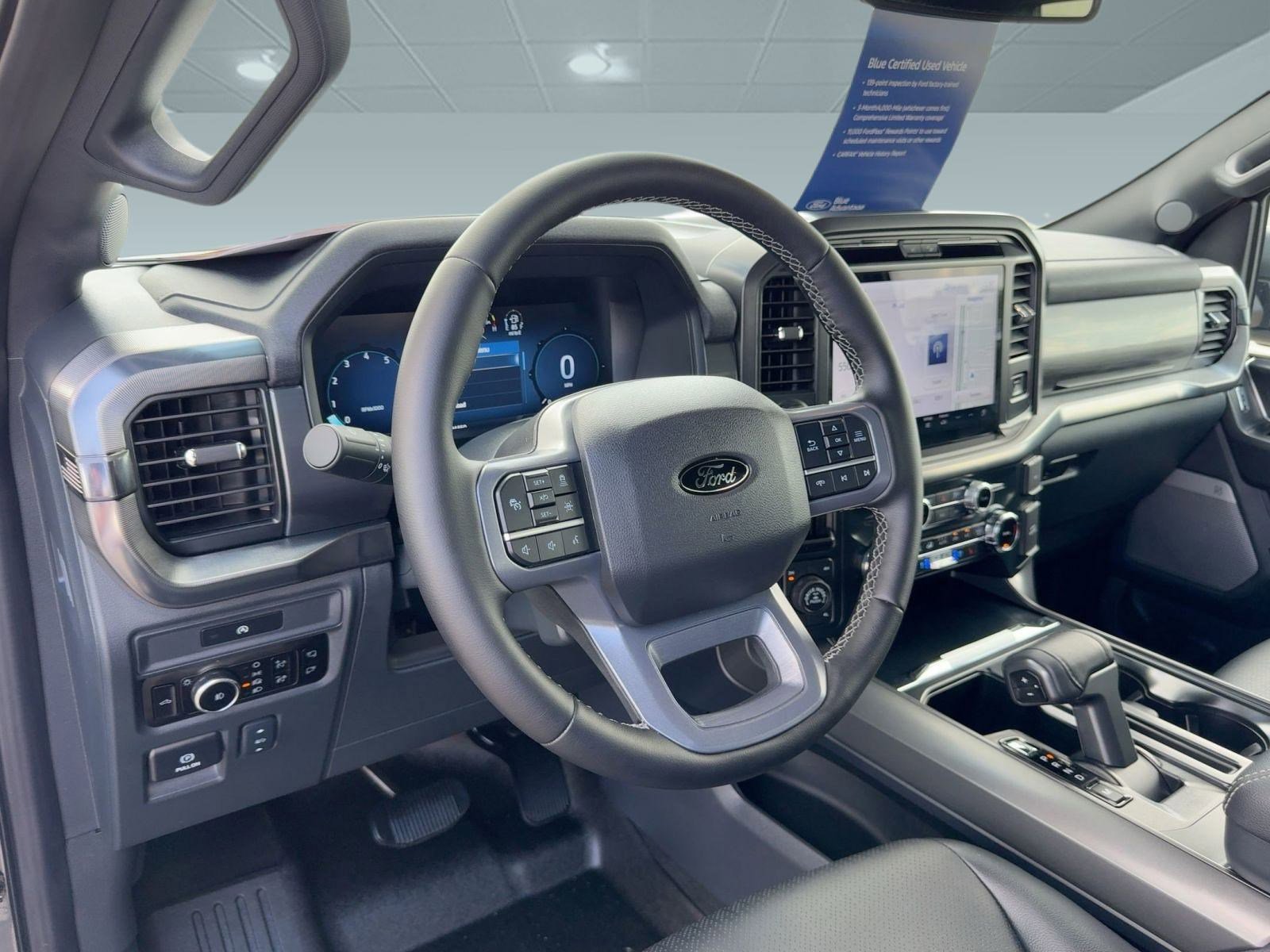 2025 Ford F-150 Lariat photo 4