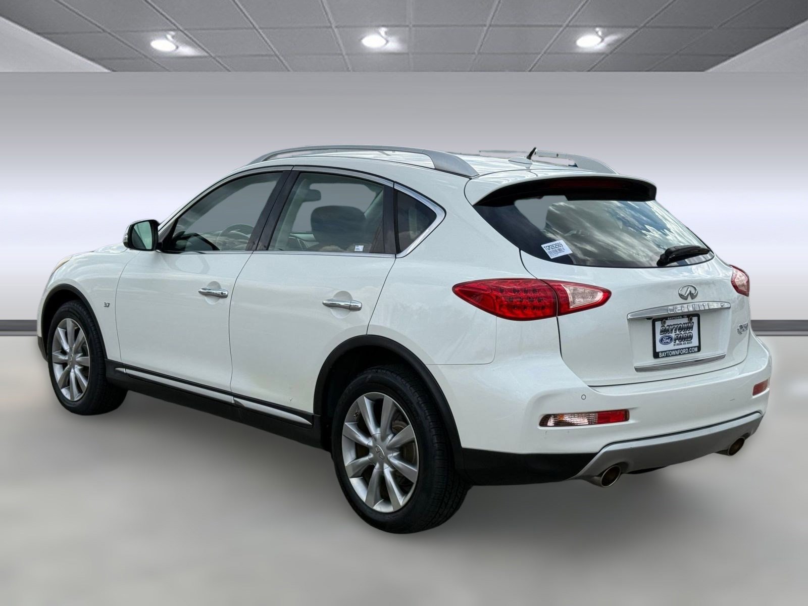 2016 Infiniti QX50 photo 3