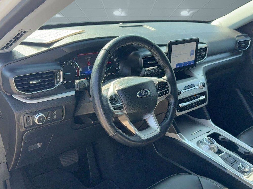 Used 2022 Ford Explorer XLT SUV