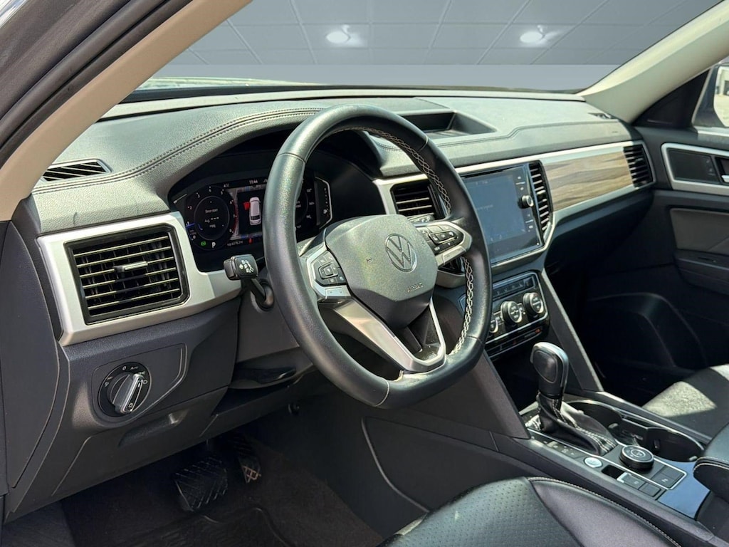 Used 2022 Volkswagen Atlas 3.6L V6 SEL SUV