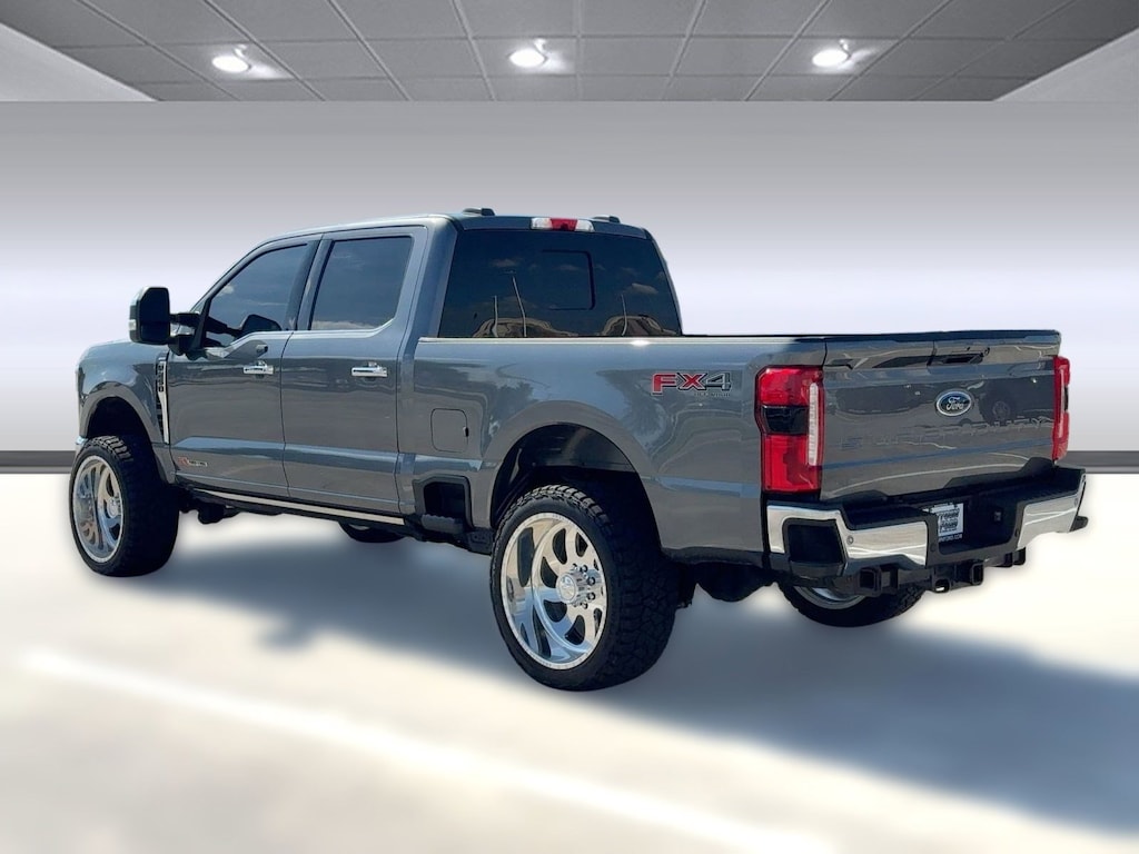 Certified 2025 Ford F-250 LARIAT Truck Crew Cab